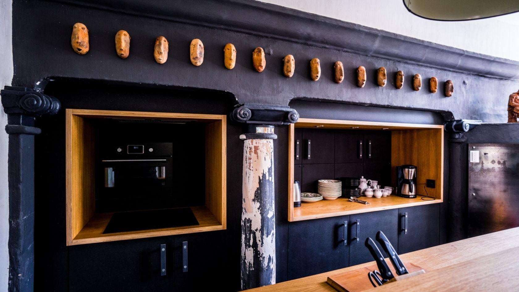 Suite "1920" Clemency
