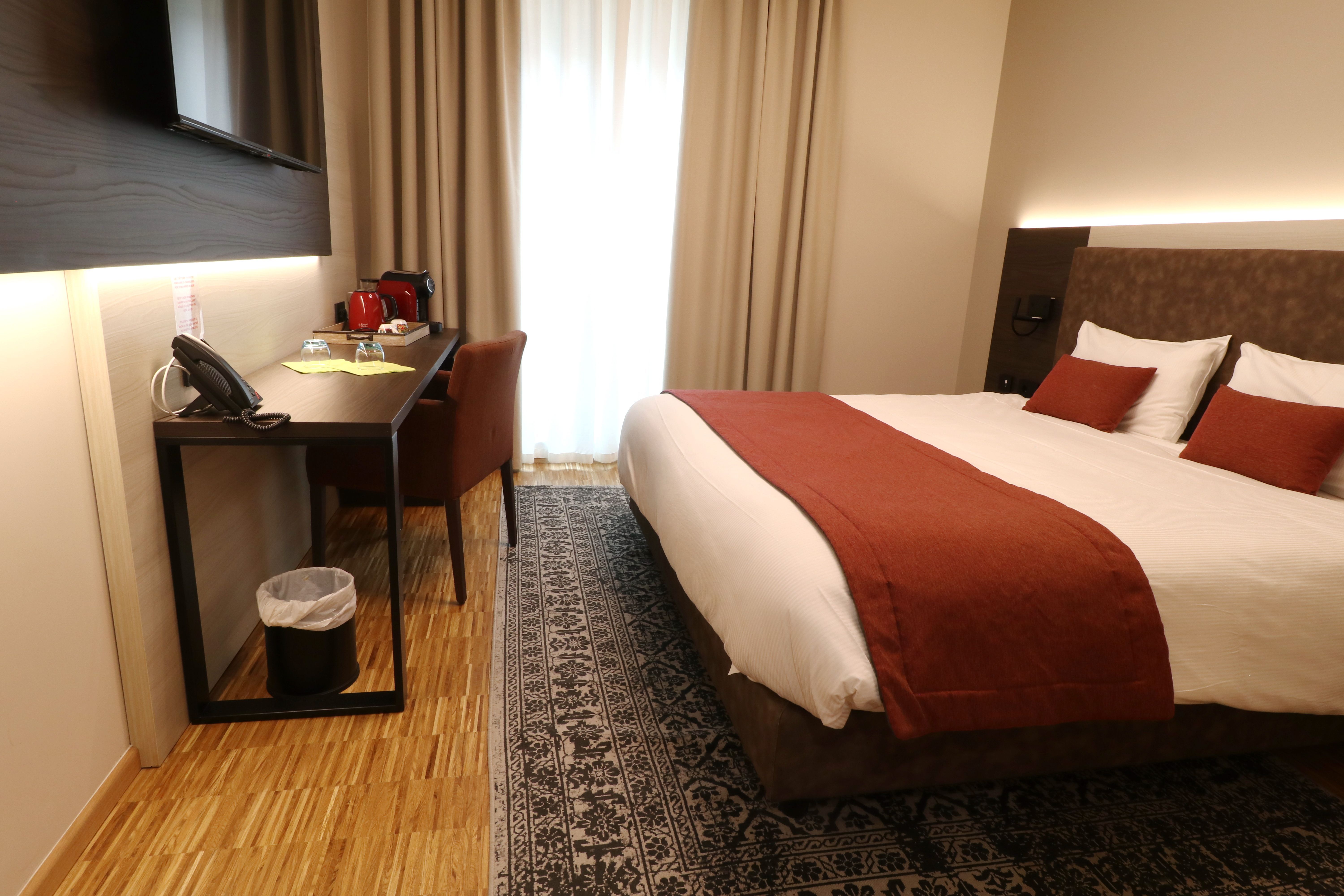 Threeland Hotel